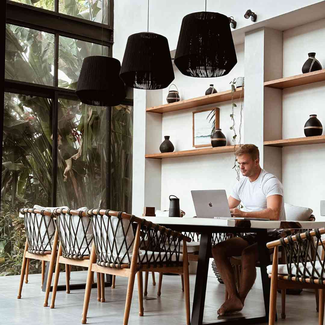 Connor B., Duomo Trader, Dubai